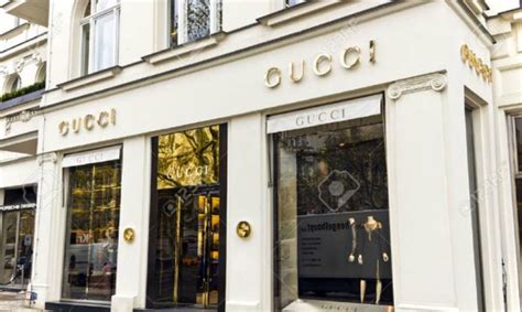 gucci the mall lavora con noi|gucci tennis careers.